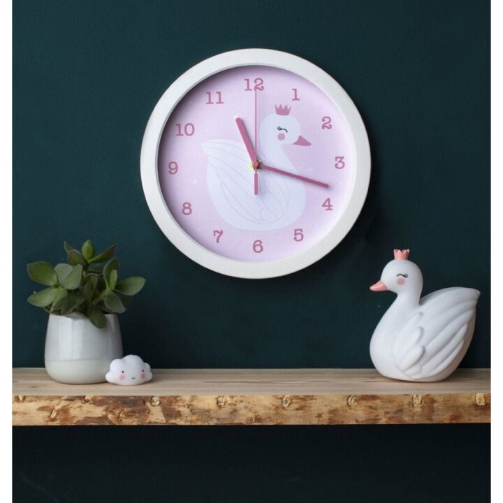 clswwh06-lr-2_clock_swan_2