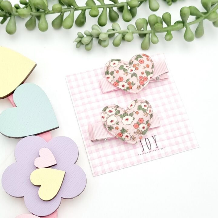 clips floral hearts